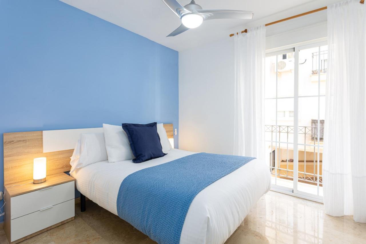Holidays2Malaga Capuchinos French Balconies, Private Parking, Wifi & Air Con Eksteriør billede