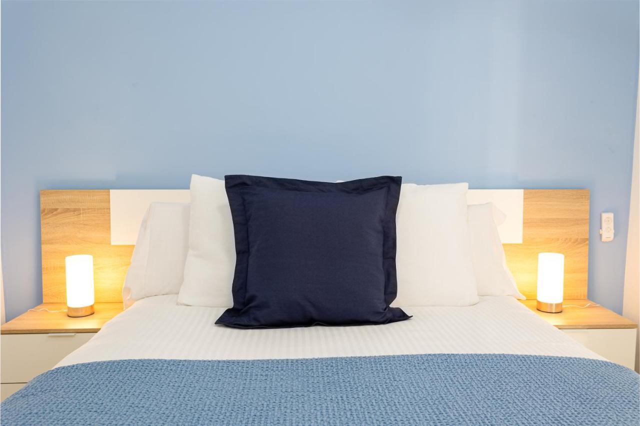 Holidays2Malaga Capuchinos French Balconies, Private Parking, Wifi & Air Con Eksteriør billede