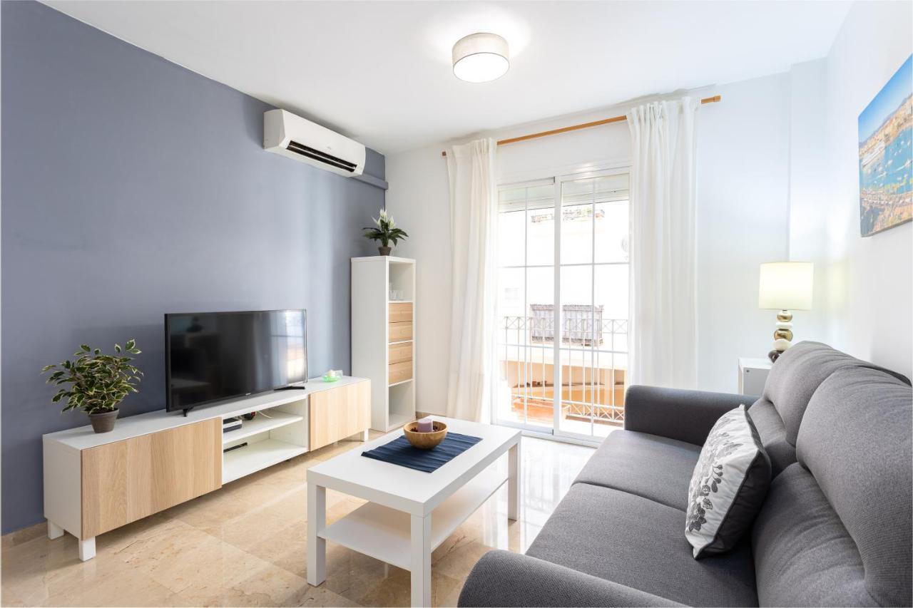 Holidays2Malaga Capuchinos French Balconies, Private Parking, Wifi & Air Con Eksteriør billede