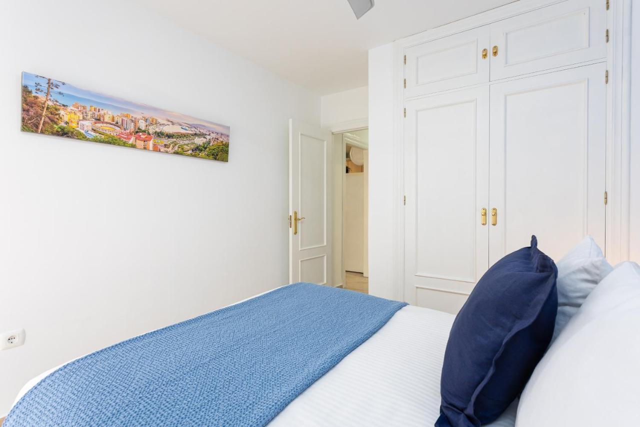 Holidays2Malaga Capuchinos French Balconies, Private Parking, Wifi & Air Con Eksteriør billede