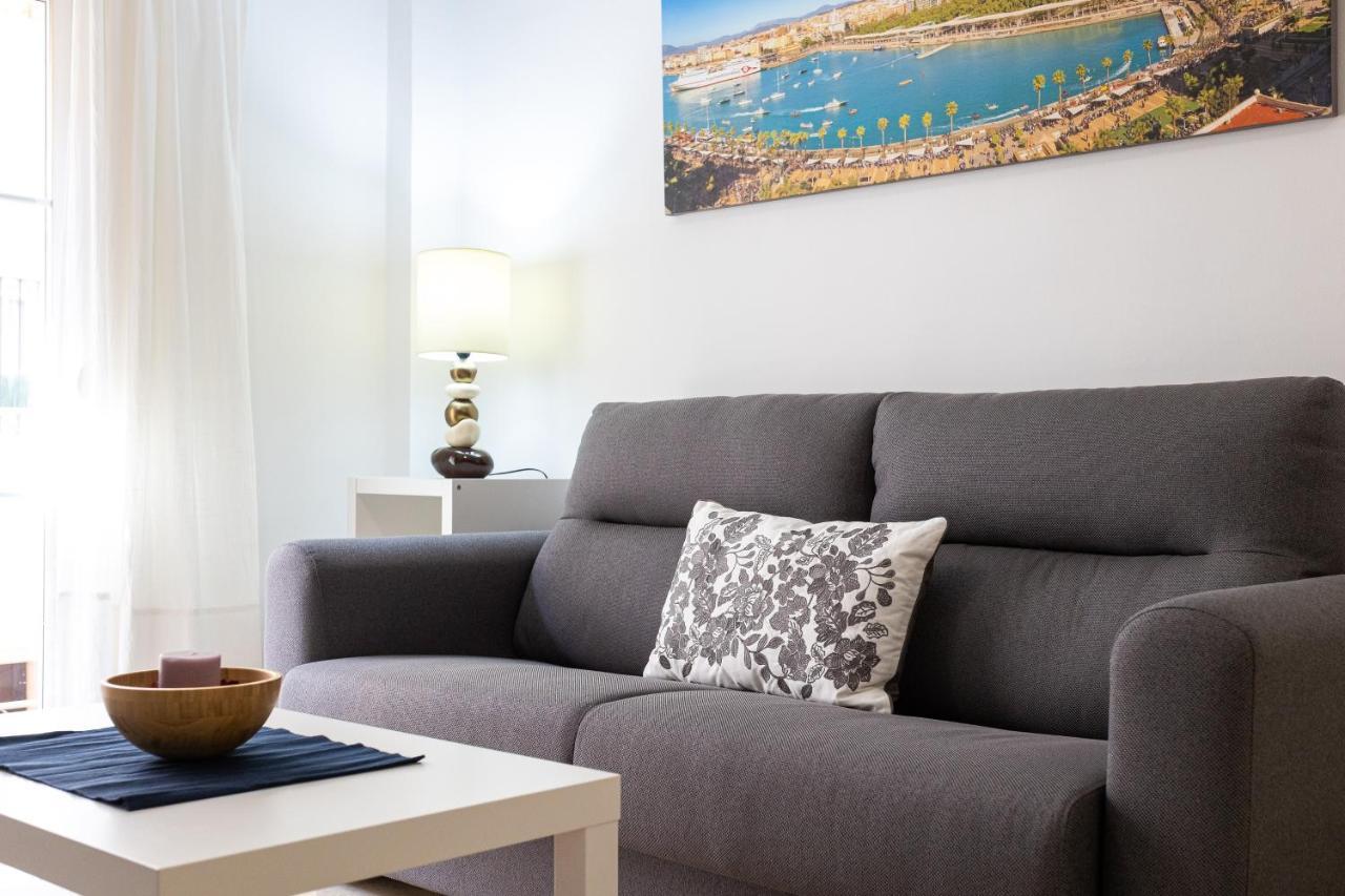 Holidays2Malaga Capuchinos French Balconies, Private Parking, Wifi & Air Con Eksteriør billede